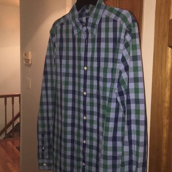 Basically new shirt - Picture 1 of 2